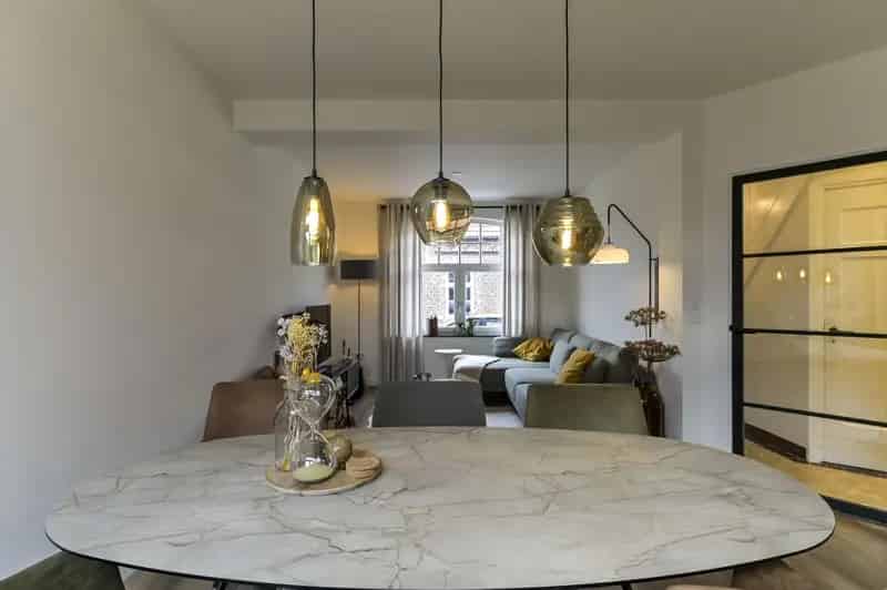 Tussenwoning Hout-Blerick: Modern en Authentiek