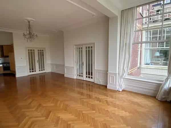 2 Slaapkamer Appartement 95m2 1905 Parkeergelegenheid Goede OV