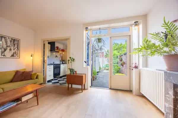 Huis Te Koop , 1, Maasstraat, Nijmegen, Gelderland