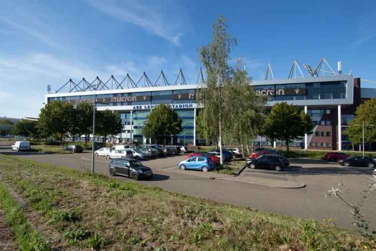 Kantoor Heerenveen | Zoek kantoren te huur: Abe Lenstra boulevard 17 8448 JA Heerenveen [funda in business]