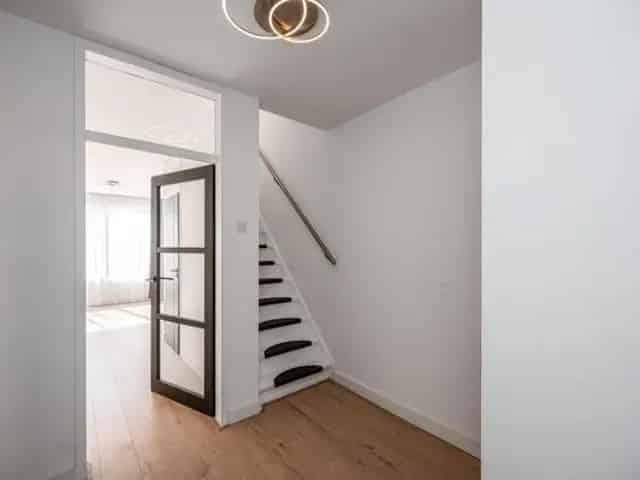 5 Slaapkamers Eengezinswoning te huur Lelystad