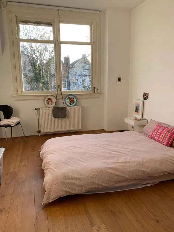 Beautiful bright room near Westerpark