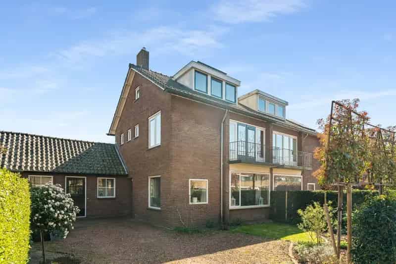 Twee Onder Een Kapwoning Naarden  Uitzicht Wallen Ruime Tuin