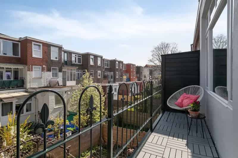 Appartement te koop Schiedam Oost 4 kamer dubbel bovenhuis
