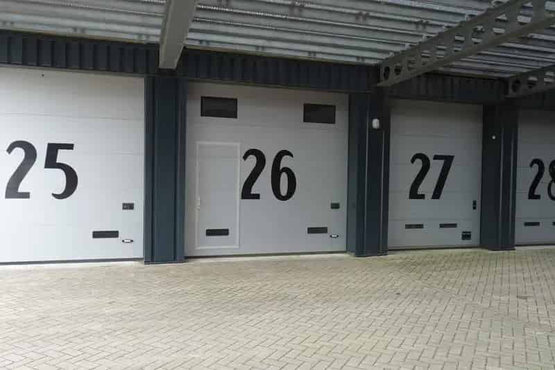 Bedrijfshal Zwaag Opslagboxen te Huur