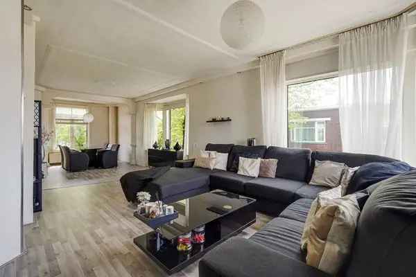 Ruim 3 Kamer Hoekappartement Laakkwartier 95m2