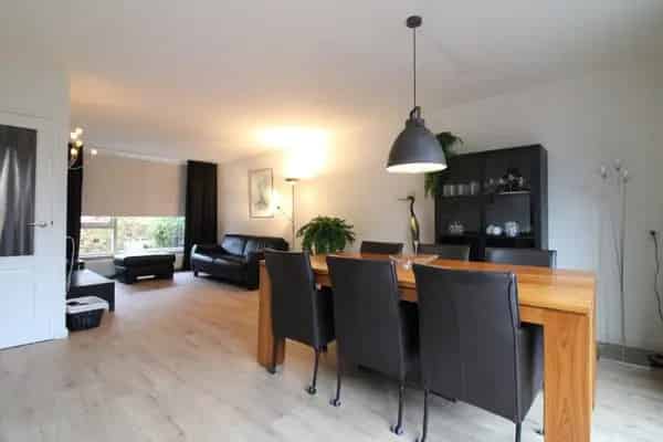 Gemeubileerde 2 Onder 1 Kap Veldhoven Ruime Tuin Garage