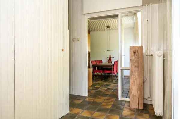 Ruime 4 Slaapkamers Tussenwoning Beek Diepe Tuin Nabij Scholen