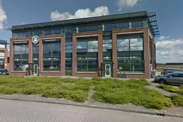 Kantoorruimte Barendrecht A15 260m2 Airco Parkeergelegenheid