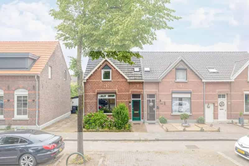 Ruime Hoekwoning Blerick 4 slaapkamers Mogelijkheid Praktijkruimte