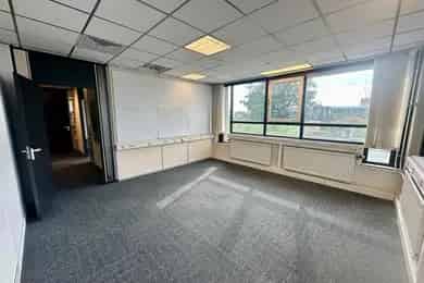 31 m2 Kantoorruimte Halfweg te Huur