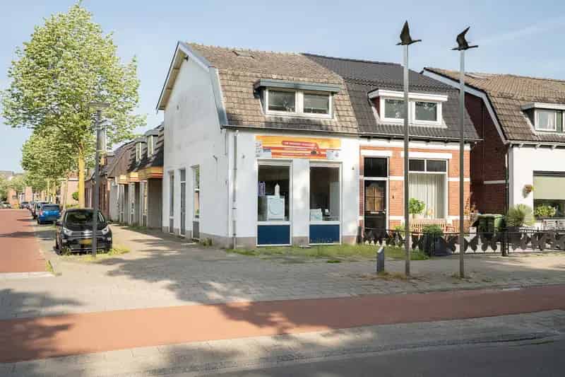 Woon Winkelpand Enschede Lipperkerkstraat Noord Esmarkerrondweg