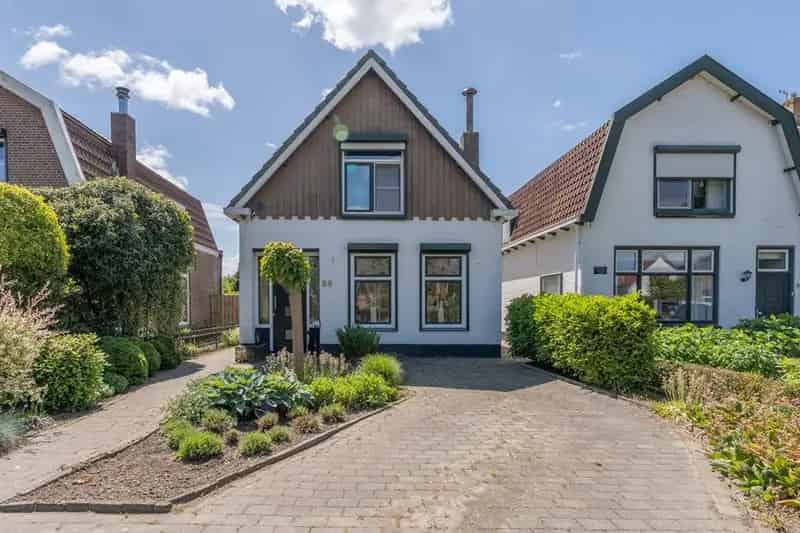 Ruime woning Krabbendijke 3 slaapkamers grote tuin