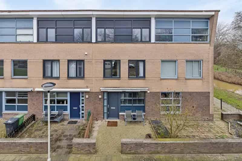 Huis te koop Arnhem: 3 slaapkamers, moderne keuken, diepe tuin