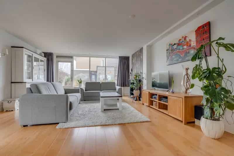 Hoekwoning te Koop Westwijk Amstelveen 4 slaapkamers