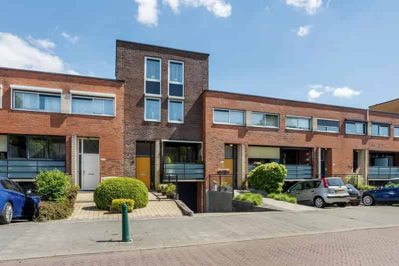 Rijswijk Charmante Split-Level woning 4 slaapkamers 147m2