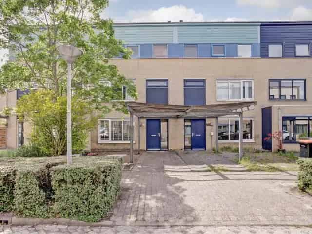 Te Koop Royale Tussenwoning 4 Slaapkamers Hoorn