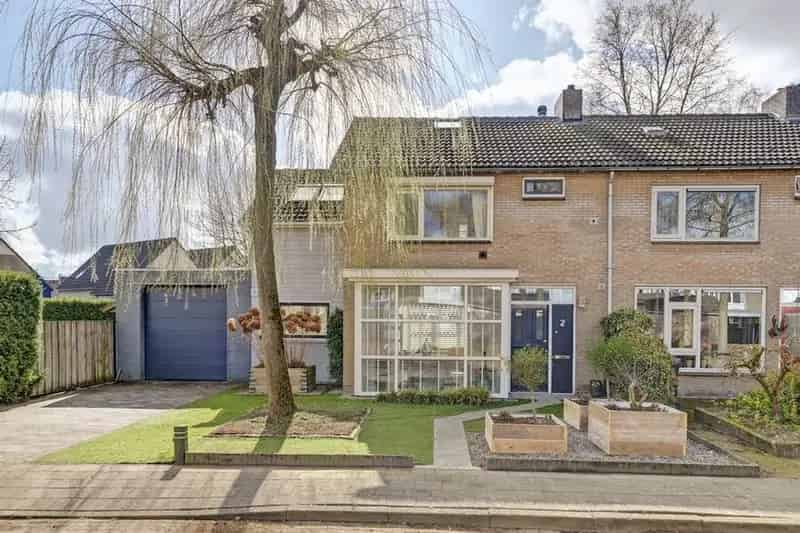 Ruime Hoekwoning 5 Slaapkamers Bladel 167m²