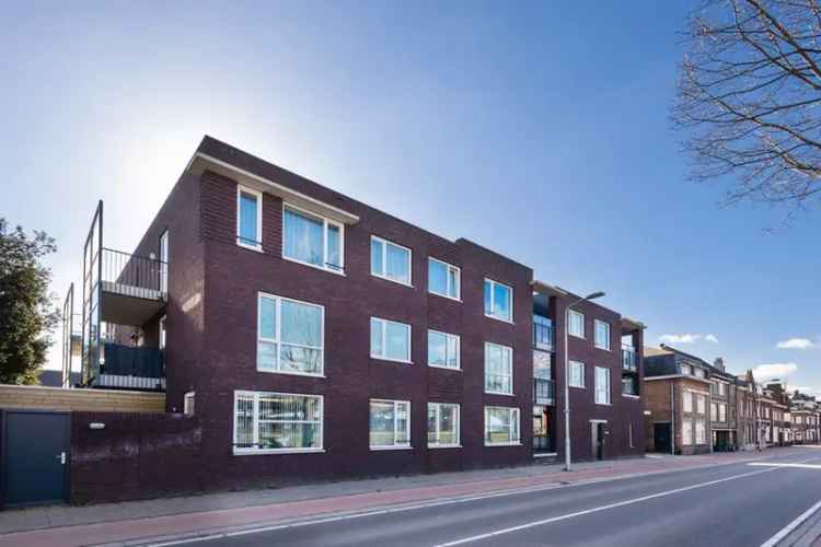 Appartement Te Huur in Waddinxveen, Zuid-Holland