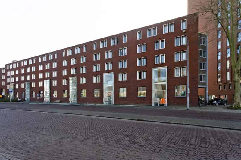 Appartement Breda Centrum: Serre, Nieuwe Kozijnen, Bushalte