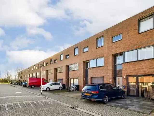 Ruime Splitlevelwoning Almere Buiten