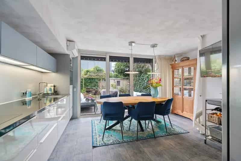 Royale gezinswoning Velp 5 slaapkamers 2 badkamers