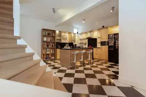 2 Kamer Appartement 178m2 Den Haag Javastraat