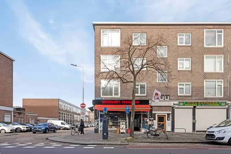 Rotterdam Franselaan Hoekappartement 3-kamer 2e Verdieping
