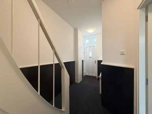 Gerenoveerde woning 4 slaapkamers 2 badkamers Terneuzen