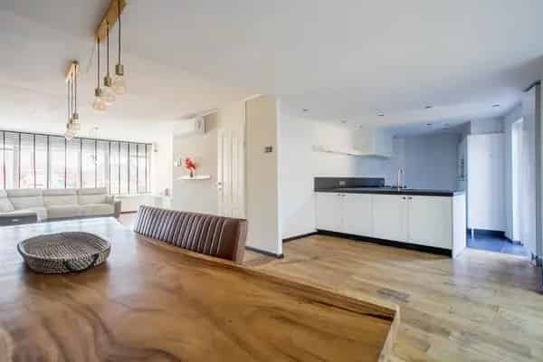 Ruime 5 Slaapkamerwoning Maasveld Tegelen