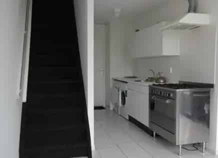 Breda Doornbos 24m2 Studio Semi-Studio te Huur