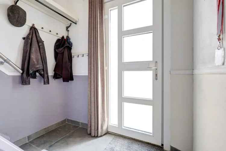 Huis te koop Huissen: Gerenoveerde starterswoning met 3 slaapkamers
