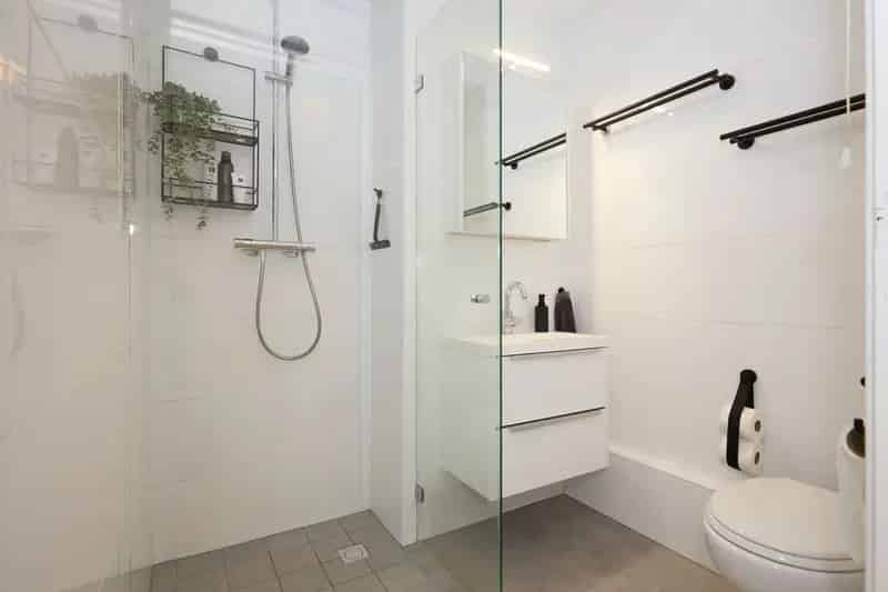 Huis te koop Haarlem: Ruime 4 slaapkamer woning nabij winkelcentrum