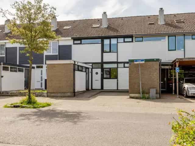 Ruime Tussenwoning Lelystad Atolwijk 3 slaapkamers