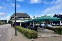 Horeca te koop Bornerbroek: Café Brockie met cafetaria en bovenwoning