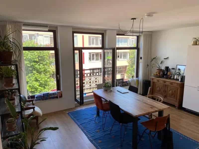 Appartement Amsterdam Oost 80m2  1 slaapkamer Grote Terras