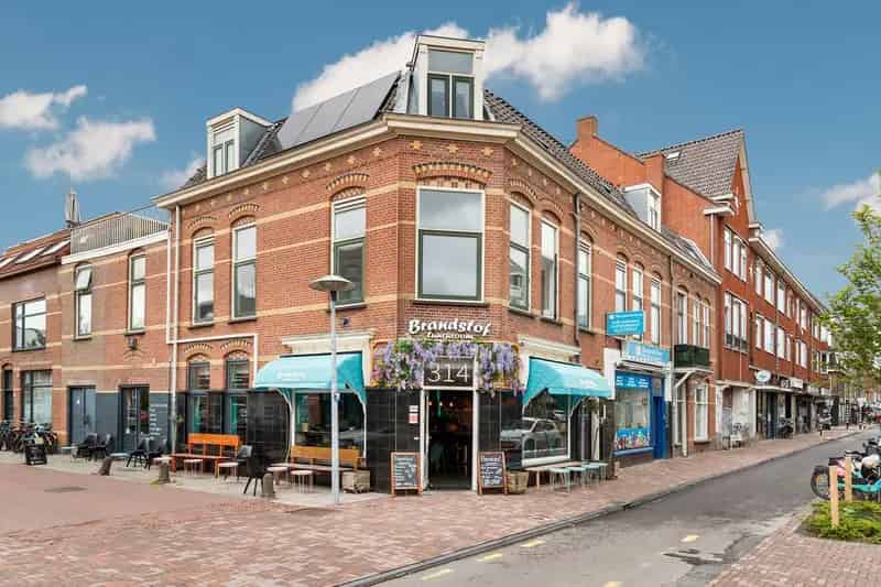 Utrechtse Bloemenbuurt Studio 18m2 Dakterras 31m2 Slaapvide
