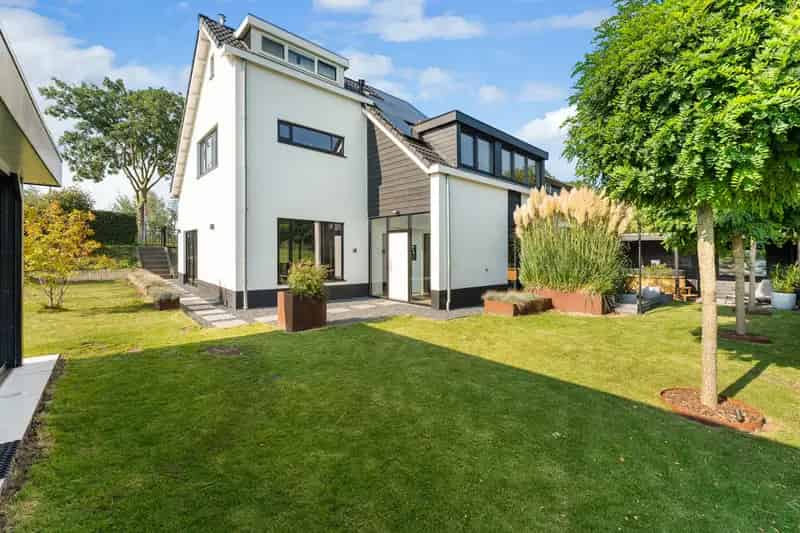 Luxe Villa Rhoon 5 slaapkamers Jacuzzi Tuinkamer Vrij Uitzicht