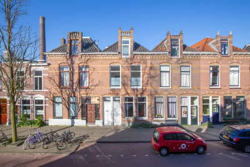 Riante Tussenwoning Leiden Noord 4 slaapkamers 135m2