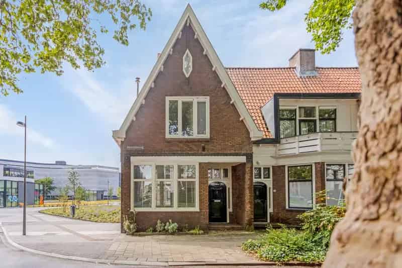 Jaren 30 Hoekwoning Purmerend Centrum Luxe Afwerking Stadstuin