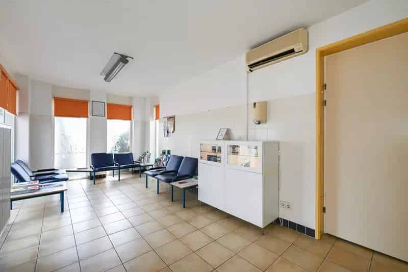 Hoekwoning te koop Den Haag  89m2 starterswoning bedrijf