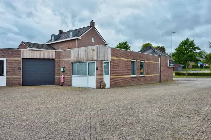 Bedrijfshal Simpelveld | Zoek bedrijfshallen te huur: Rolduckerweg 54 6369 GV Simpelveld 