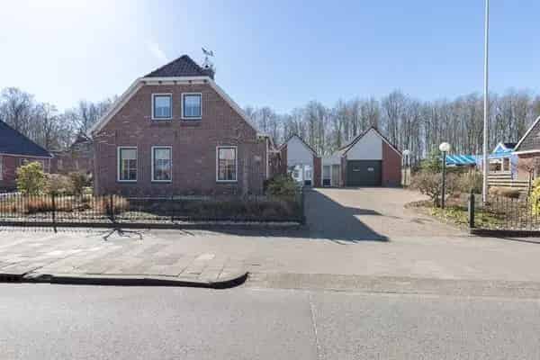Vrijstaande woning met praktijkruimte Schildwolde