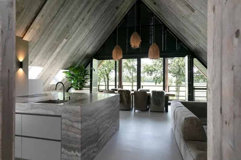 Huis te koop Ulvenhout: Luxe villa met zwembad en lift
