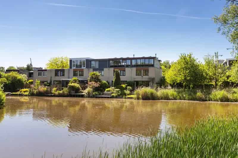 6 Kamer Hoekwoning Amsterdam 149m2 Dakterras Bijlmerpark