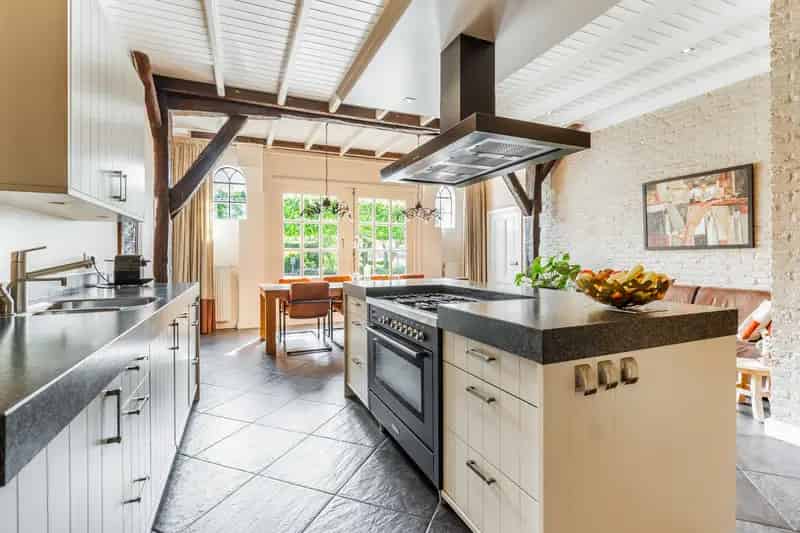 Huis te koop: Van Dijkhuizenstraat 10 3864 DV Nijkerkerveen 