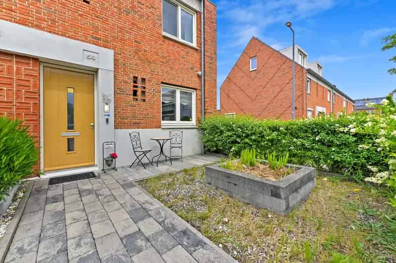 Luxe Hoekwoning Rotterdam 3 slaapkamers Parkeerplaats Tuin