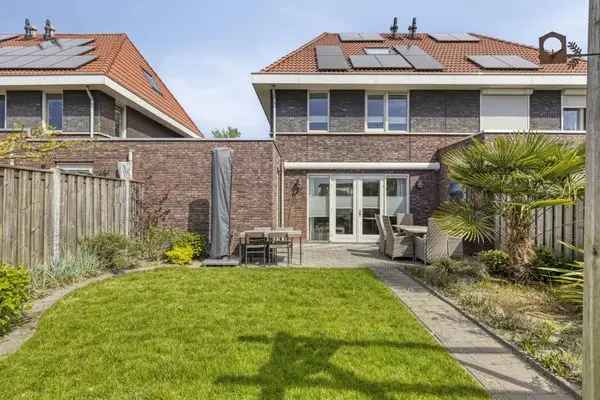 Royale 2-onder-1-kapwoning Welberg 4 slaapkamers 8 zonnepanelen