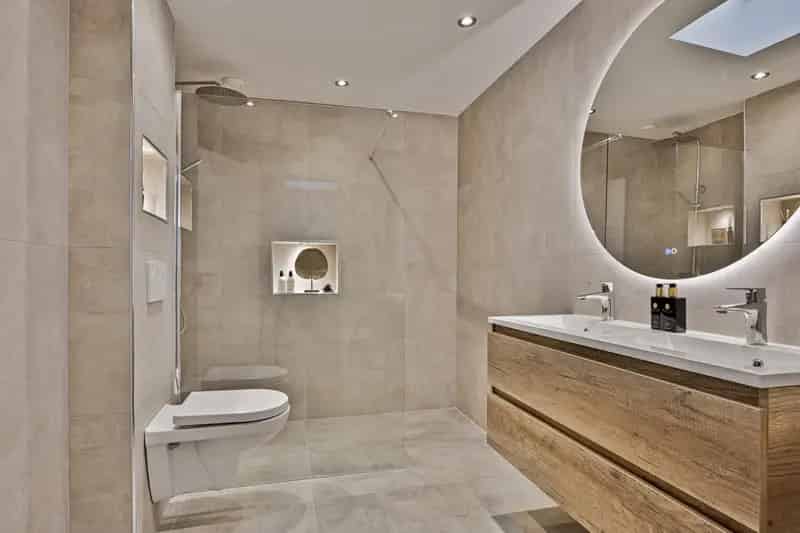 Dubbele Bovenwoning Den Haag 5 Kamers Balkon Luxe Badkamer