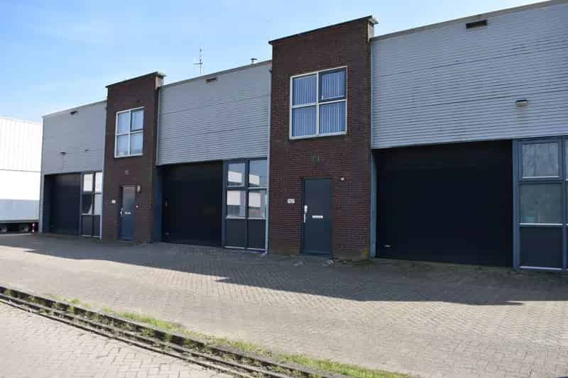 Bedrijfshal te huur Waddinxveen 135m² Coenecoop